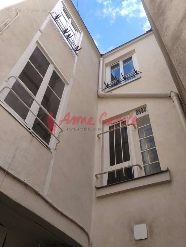Appartement à PARIS-20E