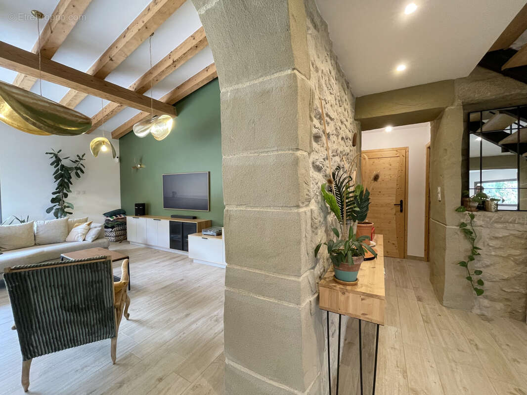 Maison à MOURS-SAINT-EUSEBE