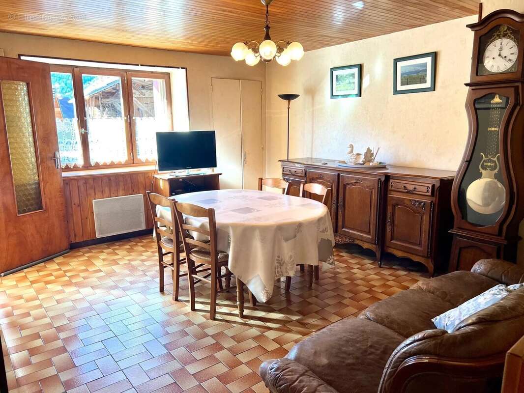 Maison à LA COMPOTE
