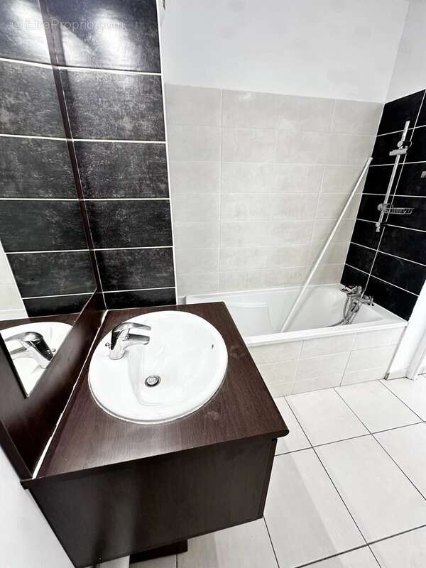 Appartement à CASTELNAU-LE-LEZ