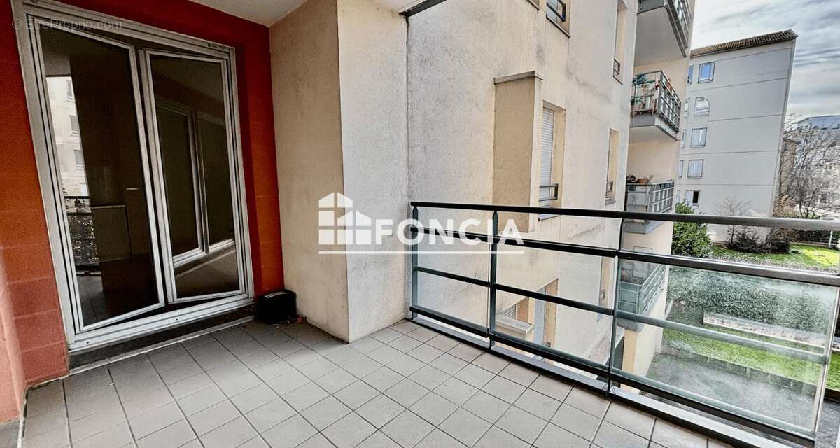 Appartement à LYON-9E