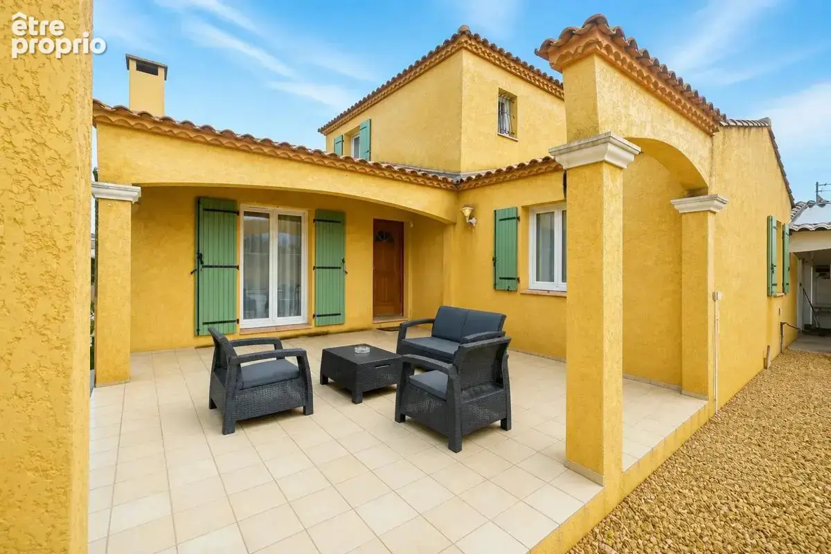 Villa provençale avec piscine à Redessan - photo 16