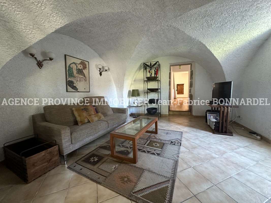 Maison à FELINES-SUR-RIMANDOULE