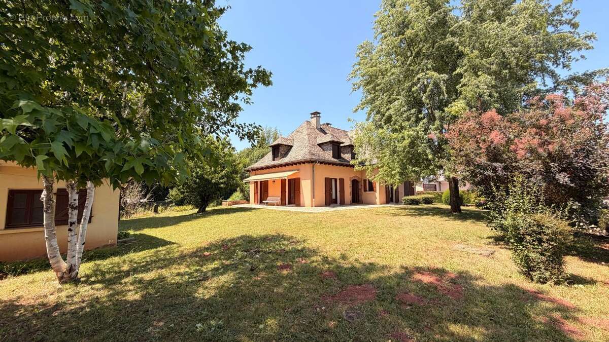 Maison à CLAIRVAUX-D'AVEYRON