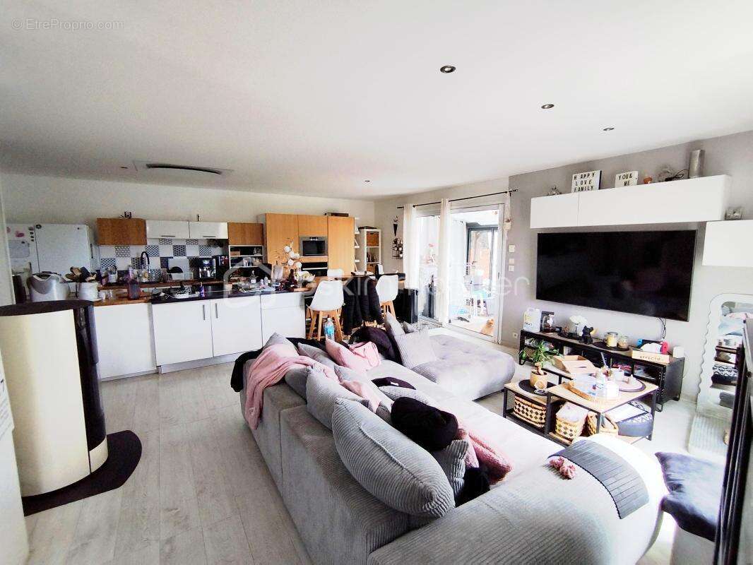 Maison à NEBIAN