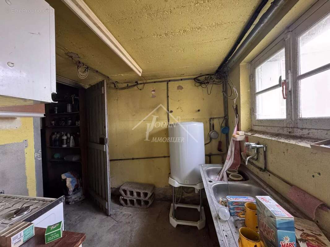 Maison à DOMPIERRE-SUR-BESBRE