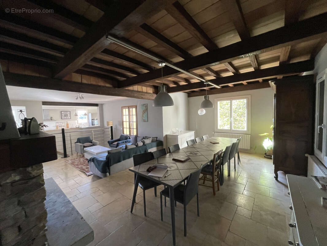 Maison à VAISON-LA-ROMAINE