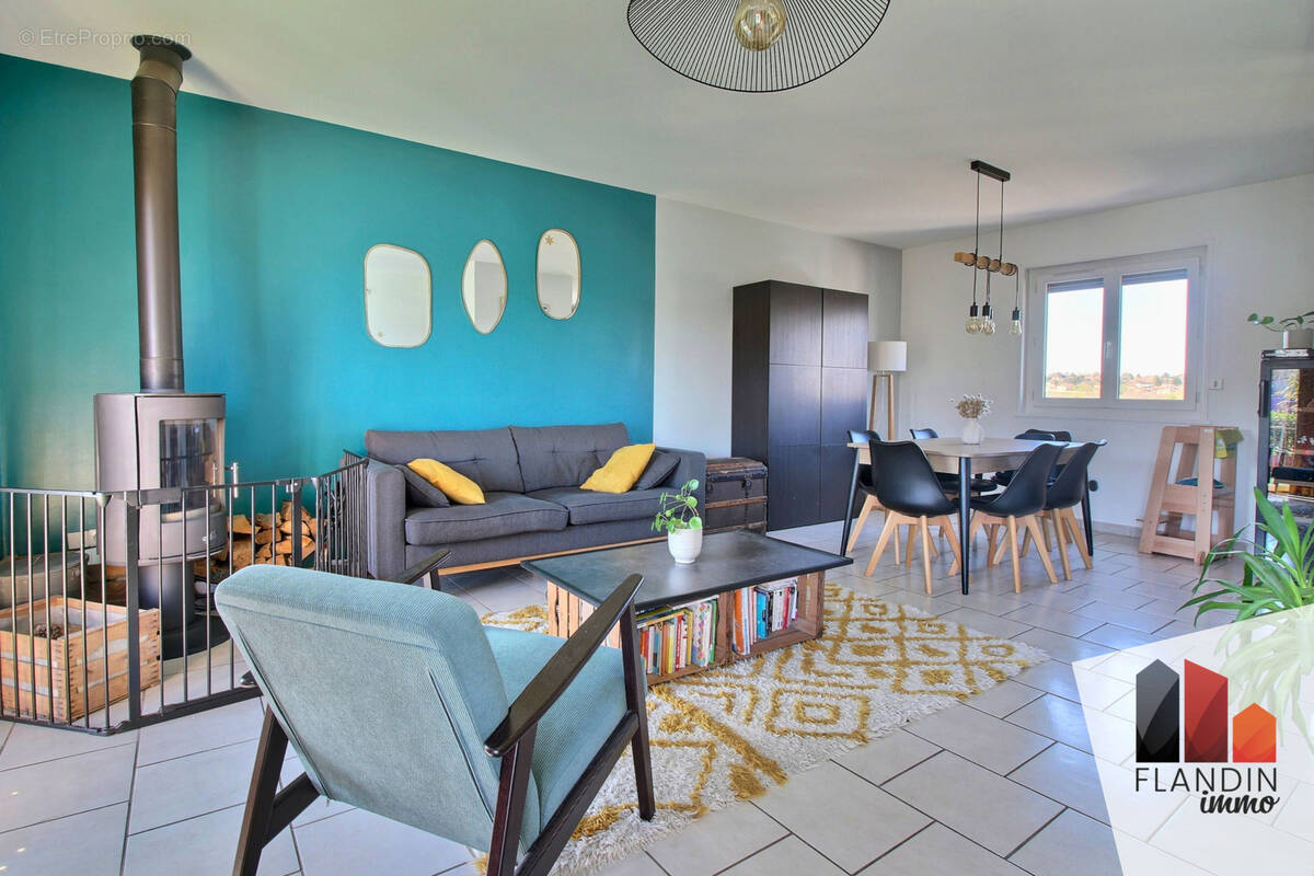 Appartement à VERNAISON