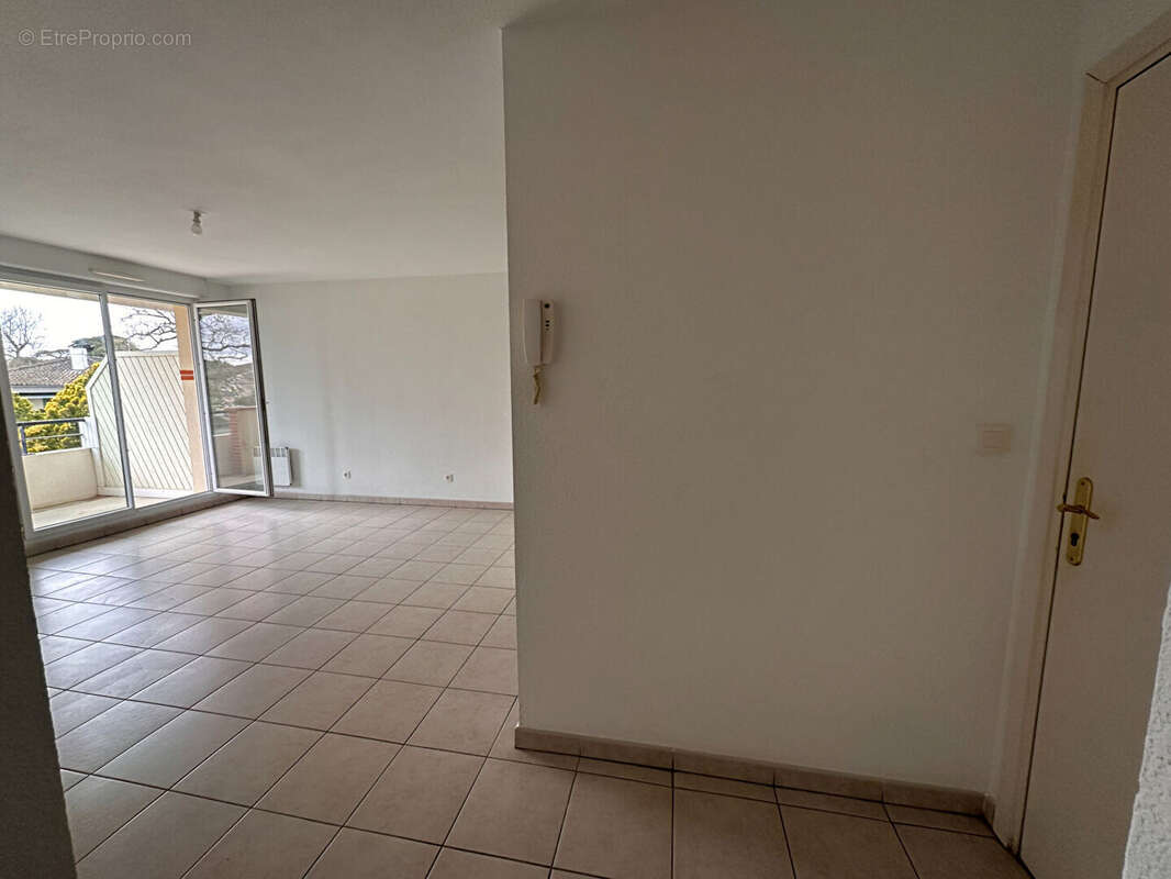 Appartement t3 au calme et sans vis a vis - photo 4