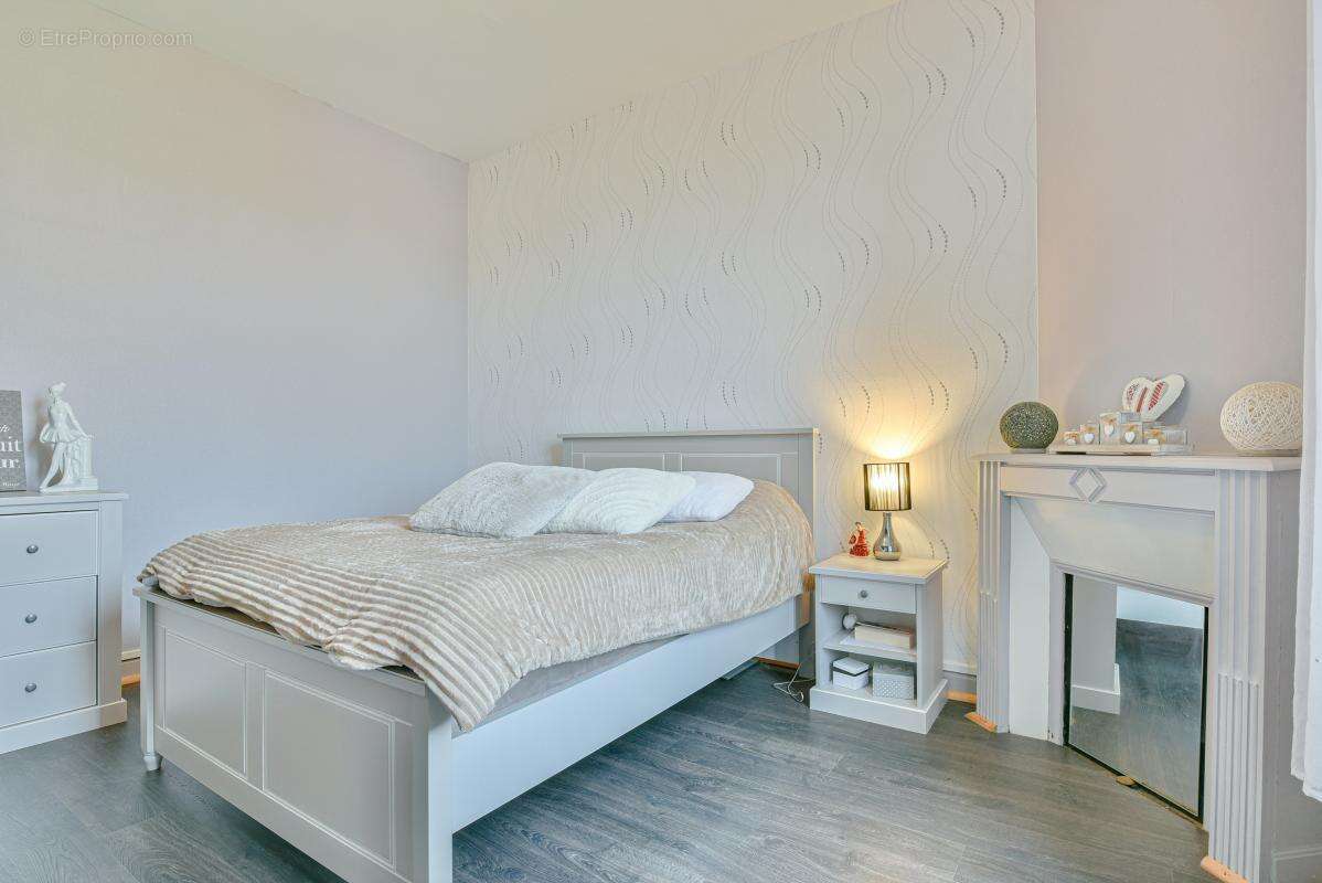 Maison 114 m² à Saint-Junien  - photo 6