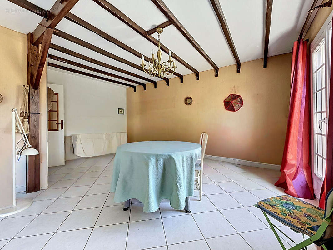 Maison à NANTEUIL-LES-MEAUX