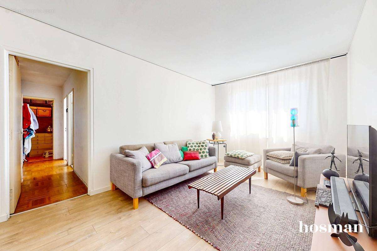 LYON 6ᵉ – Saint-Pothin  99 m² en 9ᵉ étage  Vue panoramique Croix-Rousse  Garage disponible - photo 2