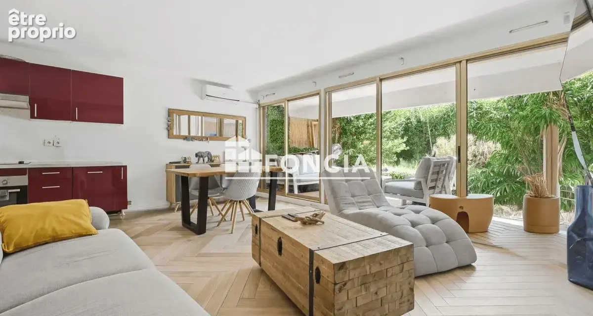 Appartement à VILLENEUVE-LOUBET