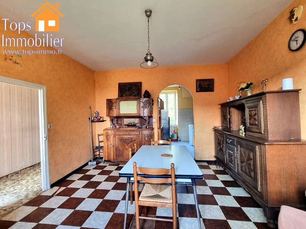 Maison à RIEUPEYROUX