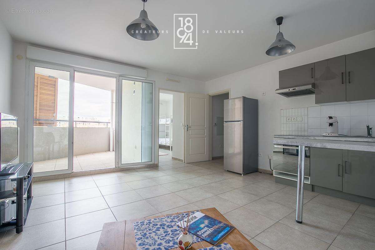 Appartement à MARSEILLE-8E