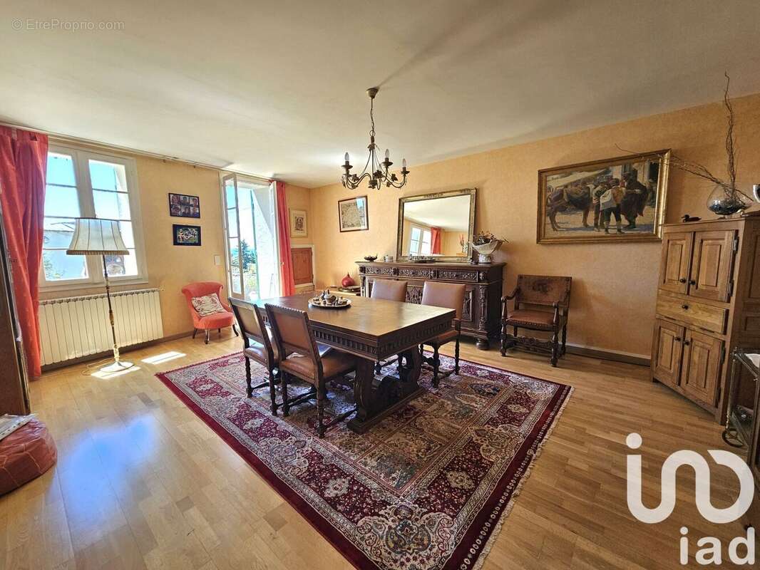 Maison 362 m² à Saint-Pierre-De-Vassols  - photo 4