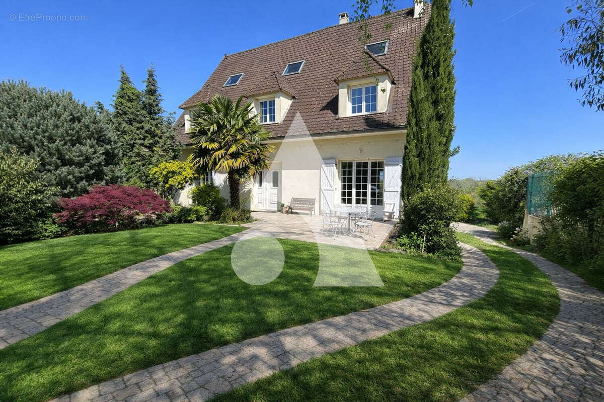 Maison à JABLINES