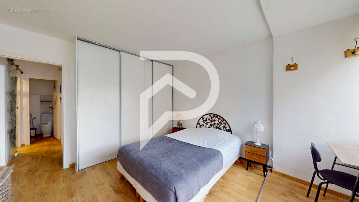 Appartement à VERNEUIL-SUR-SEINE