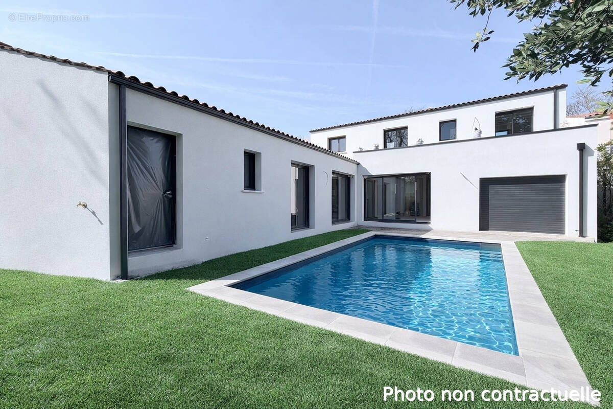 Maison à LA ROCHELLE