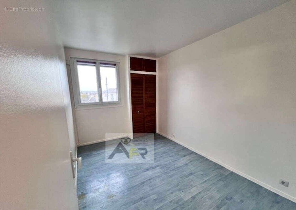 Appartement à SARTROUVILLE