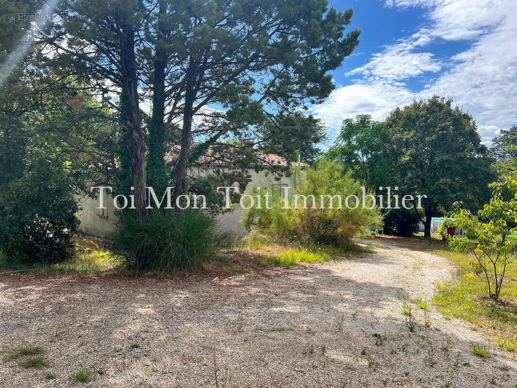 Maison à DURFORT-ET-SAINT-MARTIN-DE-SOSSENAC