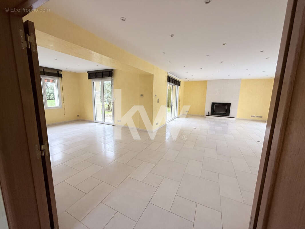 Maison 304 m² à Tour-En-Sologne  - photo 6