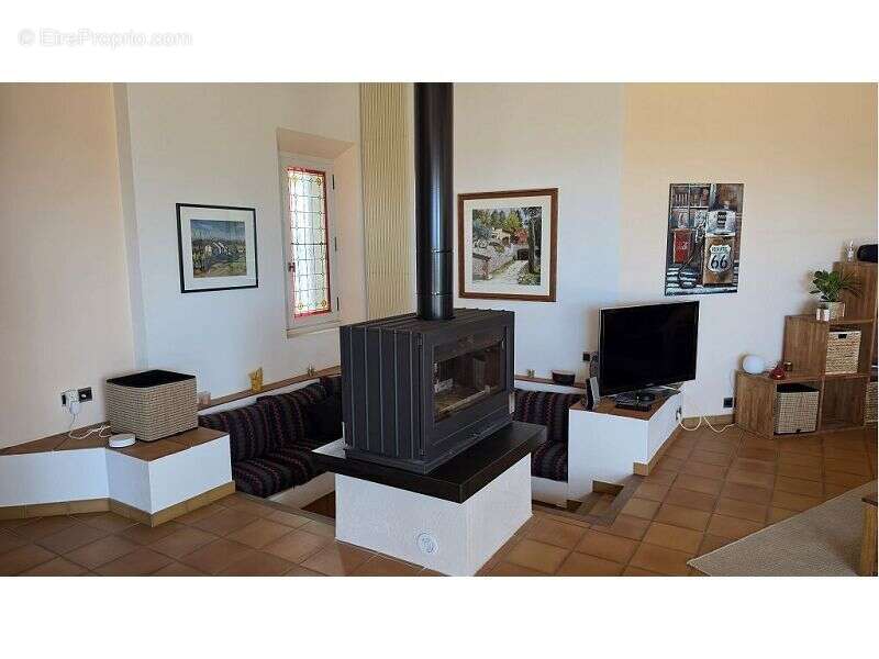 Maison 255 m² à La Farlede  - photo 7
