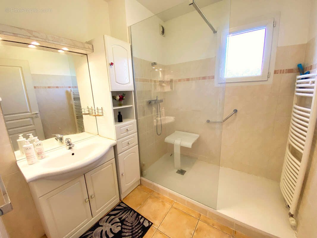 Appartement à AUBENAS