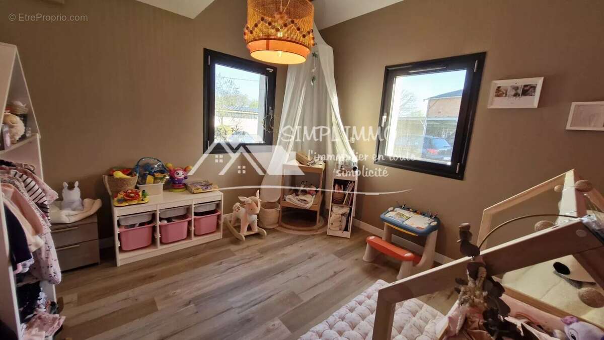 Maison à SAINT-SULPICE-D&#039;ARNOULT