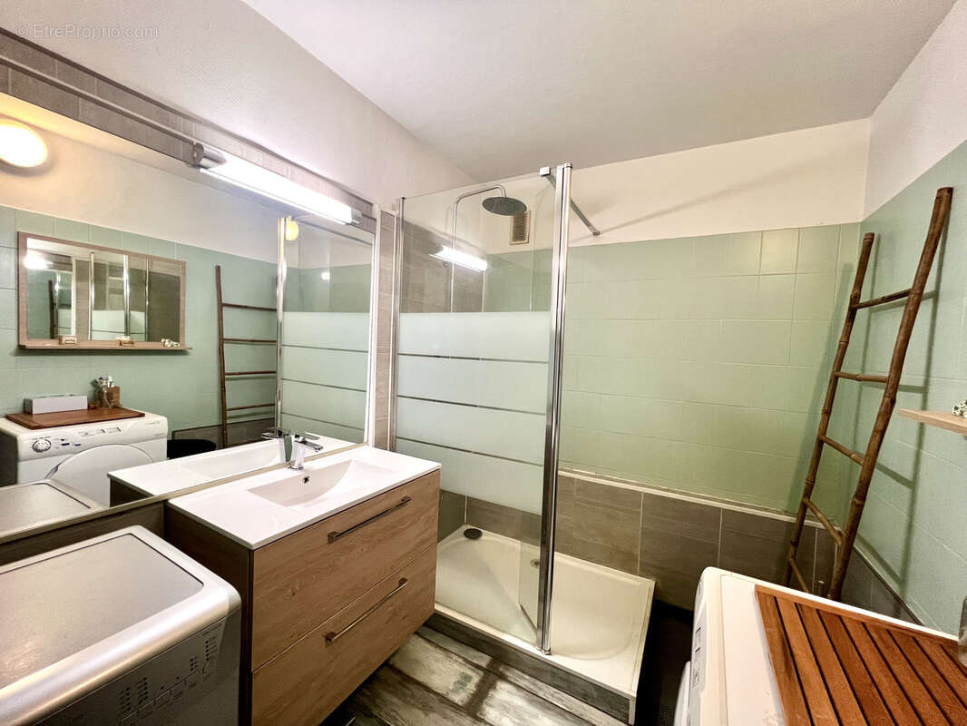 Appartement à CHENOVE