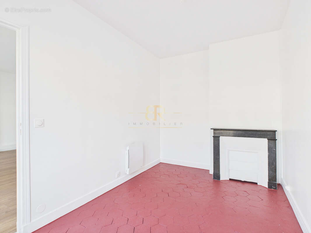 Appartement à PARIS-3E