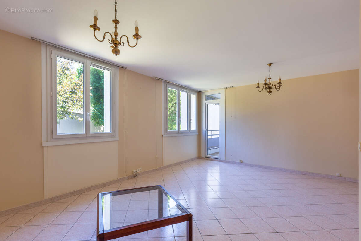 Appartement à LYON-5E