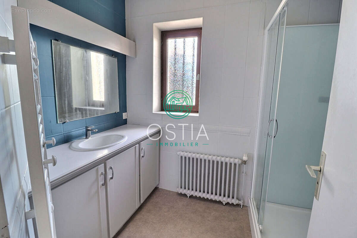 Maison à SAINT-MARTIN-LA-PLAINE