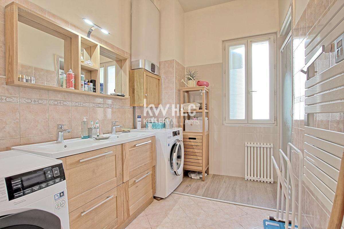 Appartement à LE CANNET