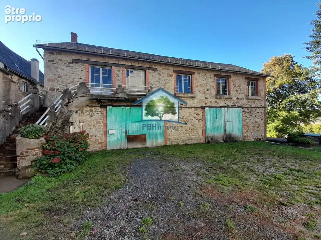 Bourg-lastic – ensemble immobilier à réhabiliter – fort potentiel ! - photo 4