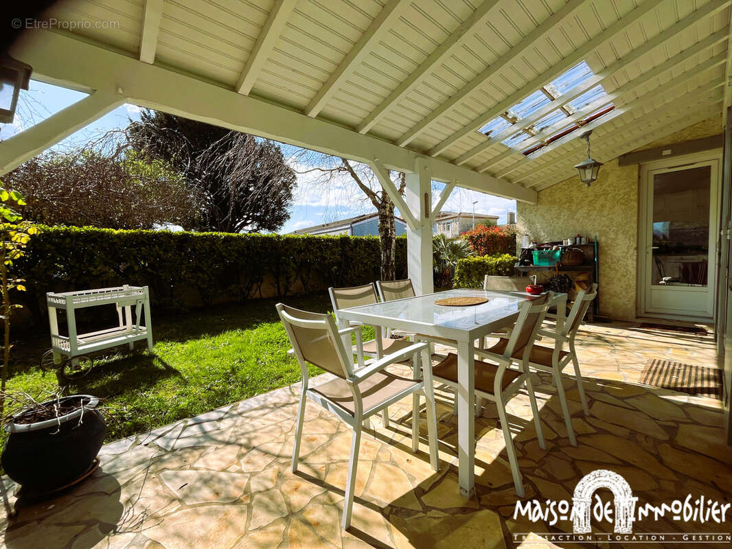Maison à MESCHERS-SUR-GIRONDE