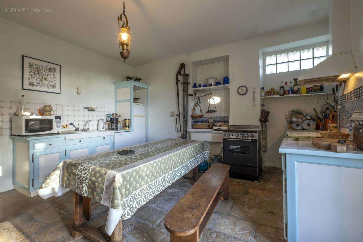 Maison à BEAUVOIR-SUR-NIORT