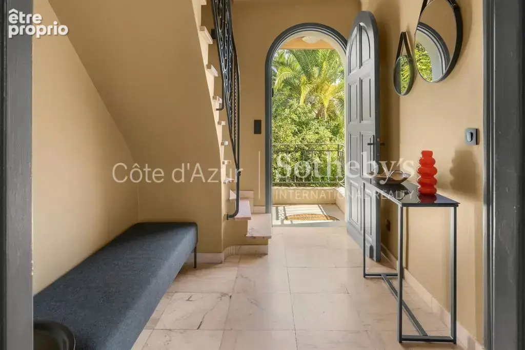 Mougins, appartement duplex rénové avec jardin privatif et garage - photo 4