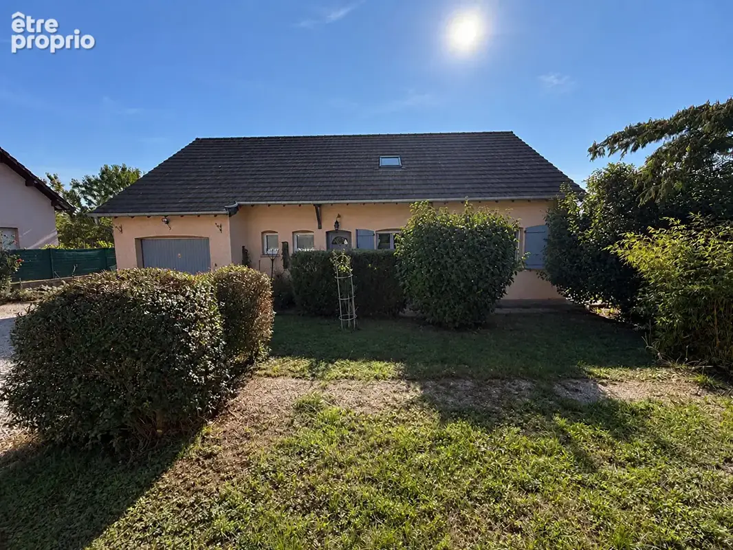 Maison à MESSIA-SUR-SORNE