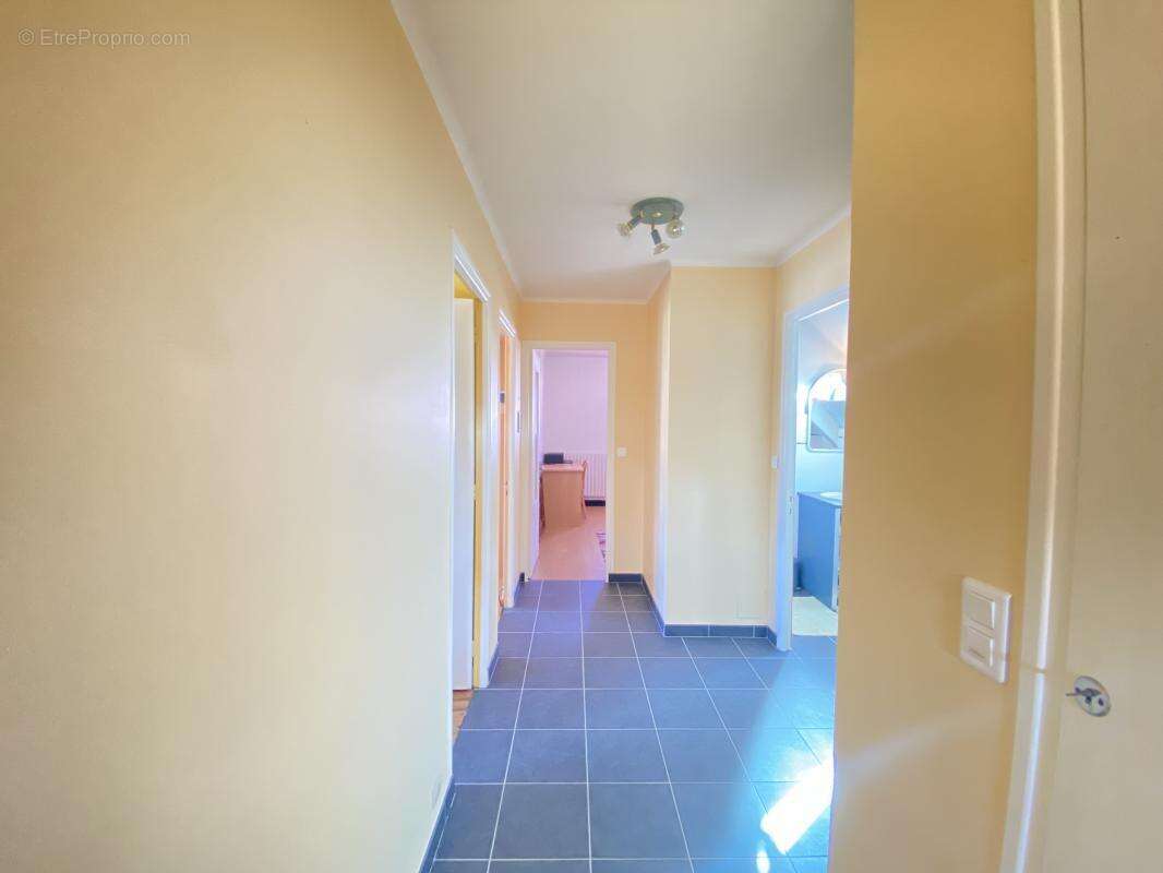 Maison à SAINT-JEAN-BREVELAY