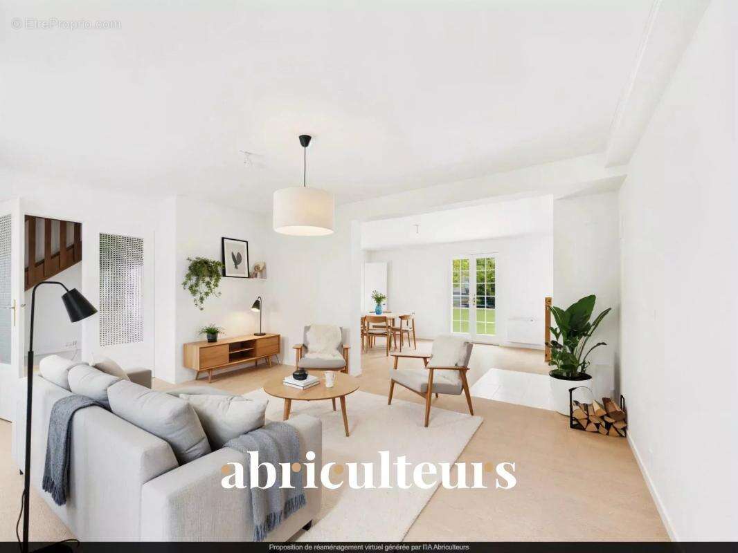 Maison à AVILLY-SAINT-LEONARD