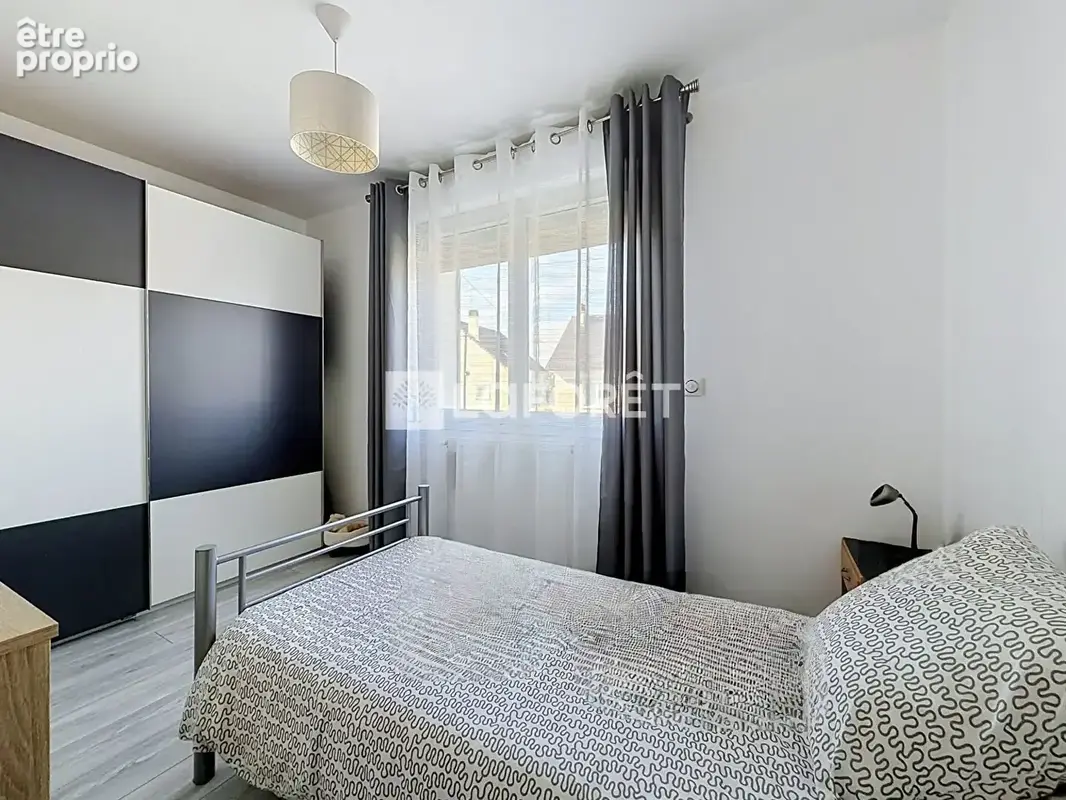 Laforêt Luzarches - Maison Chambly 6 pièce(s) 150m2 - photo 8