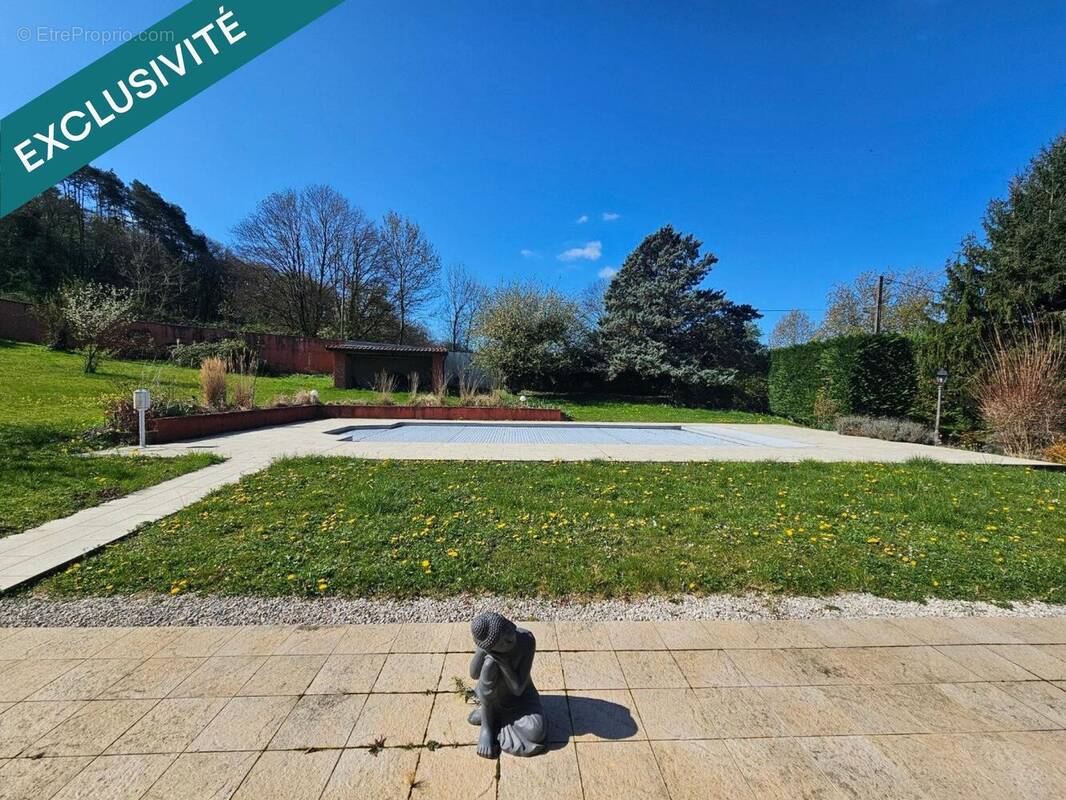 Photo 1 - Maison à MONTFERRAND-LE-CHATEAU