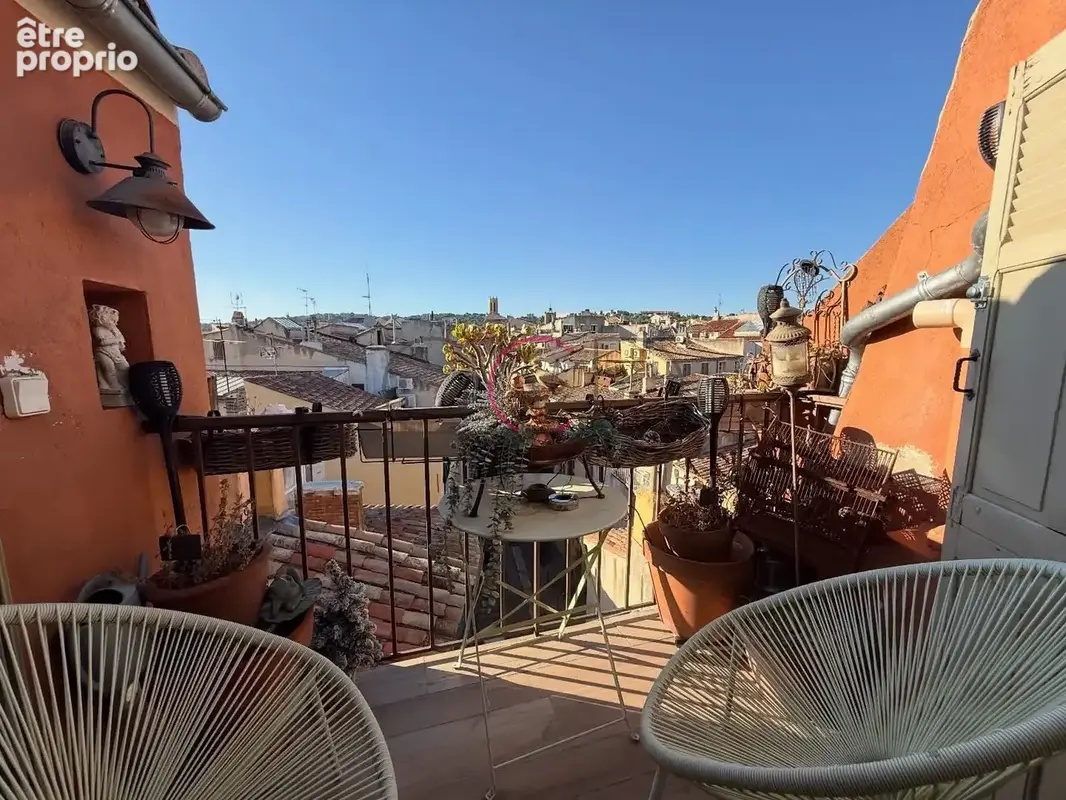 Superbe T2 terrasse vue imprenable  Aix-en-Provence - photo 2