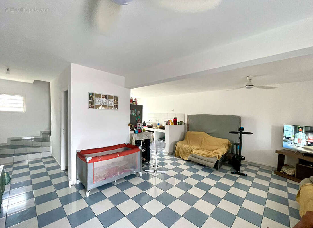 Appartement à SAINTE-SUZANNE