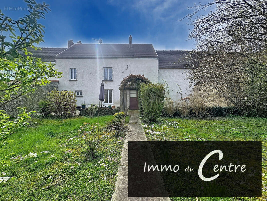 Maison à MONTMIRAIL
