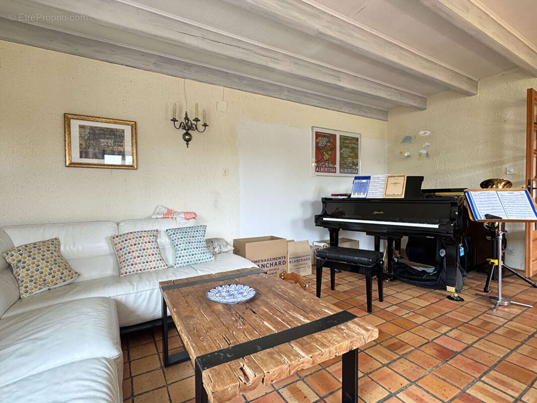 Maison à SAINT-JEAN-DE-LIVERSAY