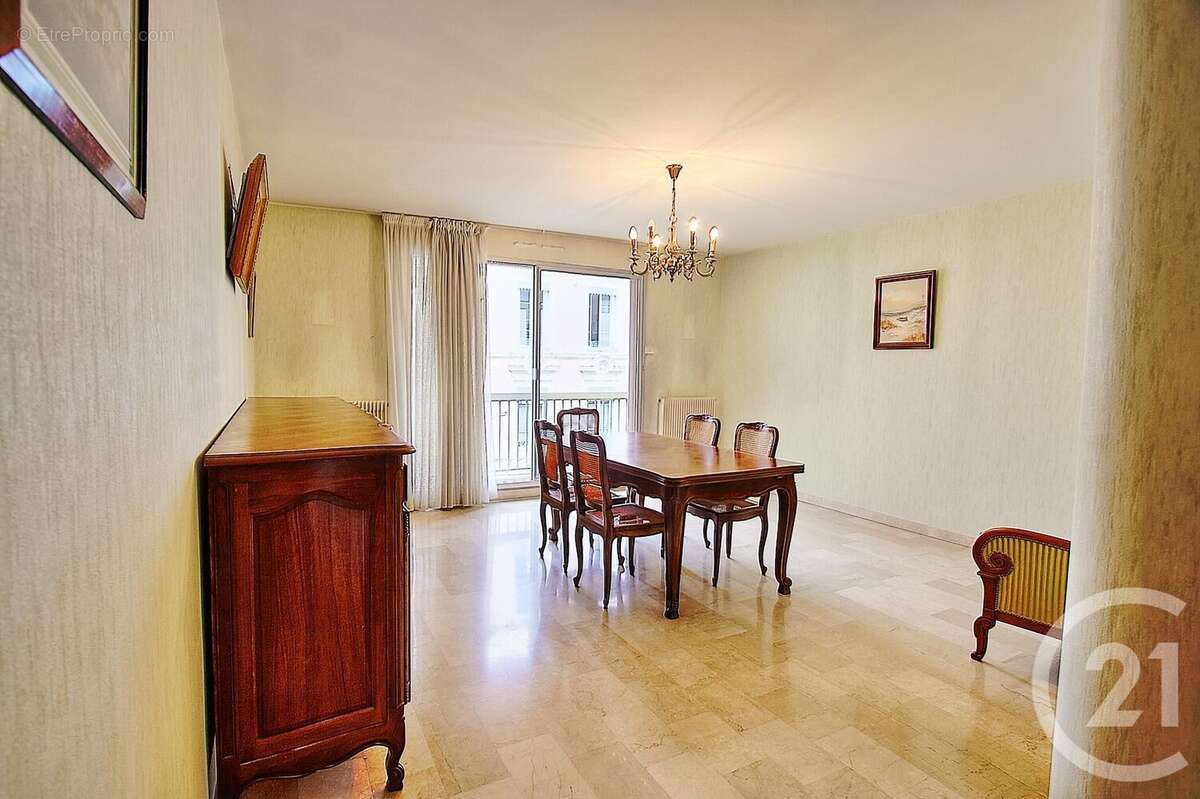 Appartement à LYON-7E