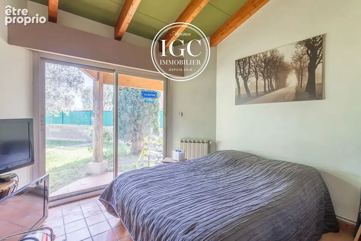 Maison type 5 - 210 m² / 1123 m² terrain - type  2 independant vitrolles village - photo 8