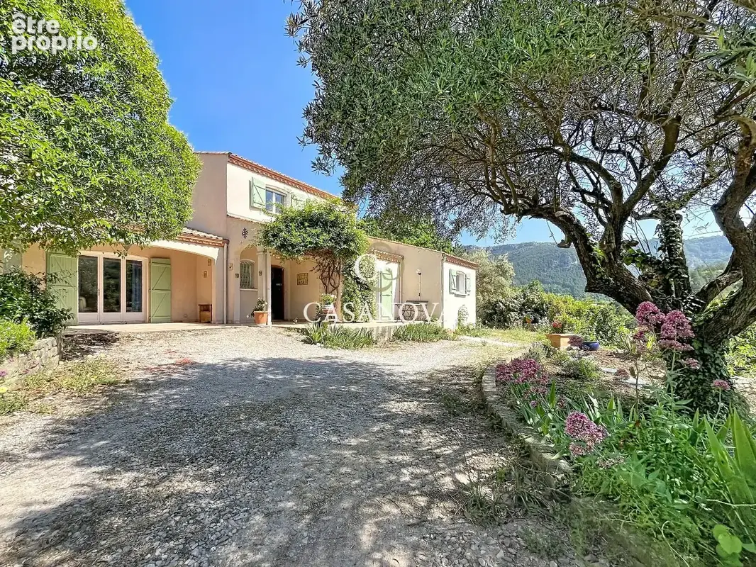 VUES PANORAMIQUES - Villa sur 2000 m² de terrain avec PISCINE - Belles pièces à vivre, 4 chambres dont 1 en RdC - 35 mn MONTPELL - photo 2